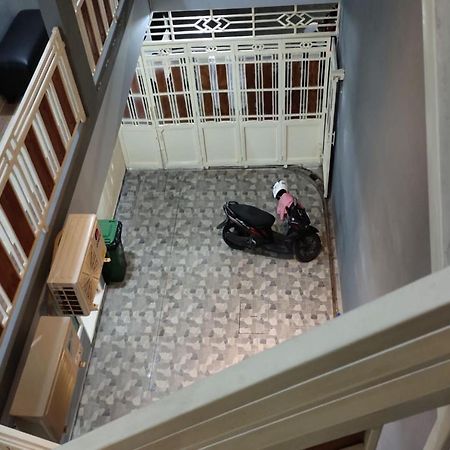 Oyo 91209 Arjuna Residence Syariah Sby Surabaya Exterior foto