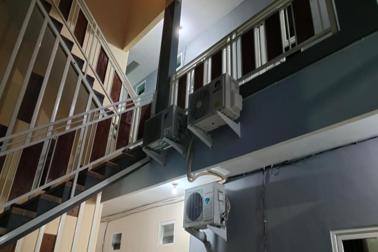 Oyo 91209 Arjuna Residence Syariah Sby Surabaya Exterior foto